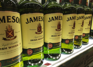 Jameson whisky cena, czyli co wyróżnia irlandzkie trunki?