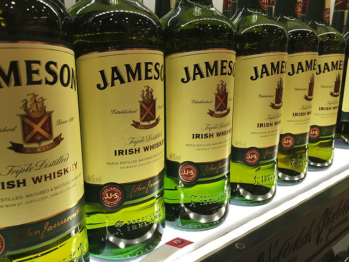 Jameson whisky cena, czyli co wyróżnia irlandzkie trunki?