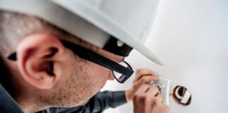 Kiedy nie trzeba nosić kasku na budowie?