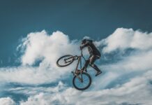 Czy hełm chroni przed kulami?